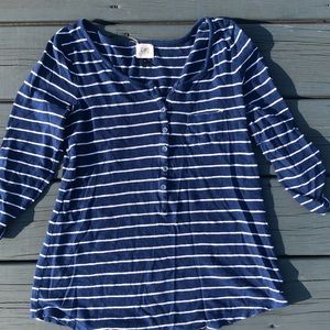 [c&s] xs blue & white stripe 3/4 sleeved top